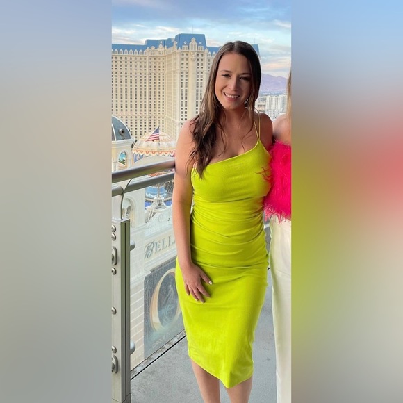 ZarA green dress - Picture 3 of 3